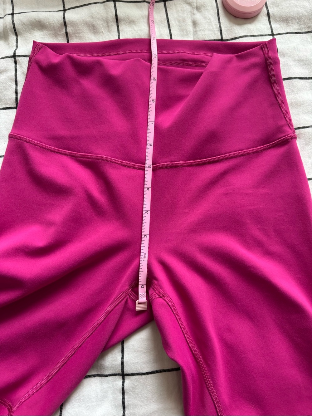 Lululemon Wunder Train High Rise Short 8" Size 6 Ripened Raspberry - Picture 10 of 12